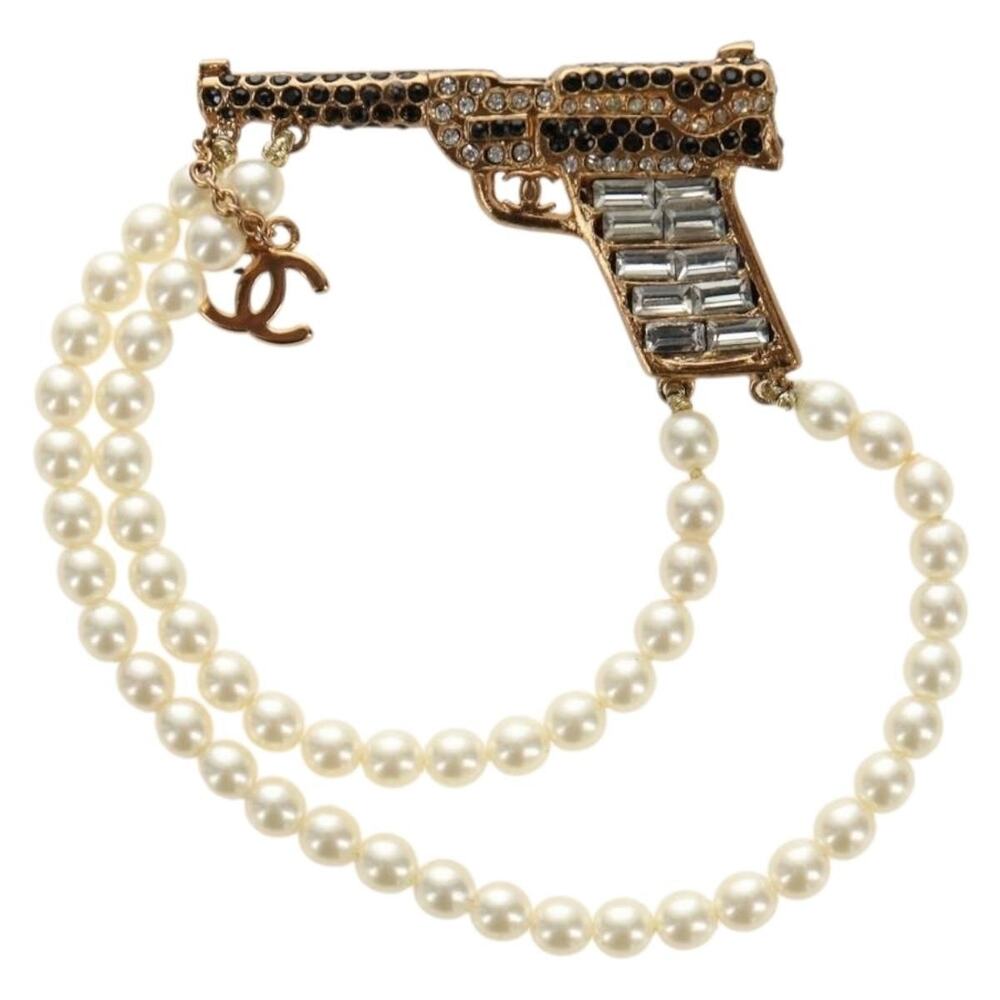 Chanel CC Brooch Gold Metal